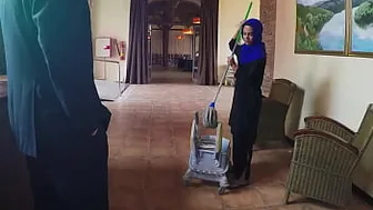 Arabs Exposed - Anything To Help The Poor