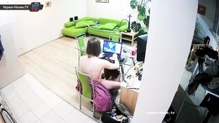 Brunette Love Suck while Bf Gaming