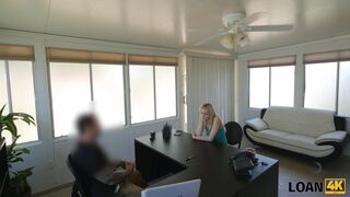 Blonde likes lenders idea to approve credit for pussy-nailing