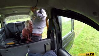 Horny Tourist Masturbates In Cab