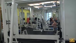 Cuckold for cash permits hunter to fuck his GF in the empty gym
