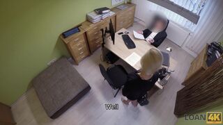 Real estate agent lets the bank worker penetrate her for a loan