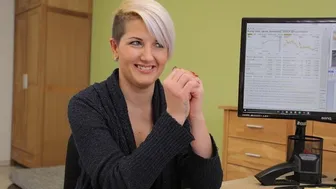 Customer porn video – Loan 4K - Loan Agent Offers Sexy Customer Credit For Hard Banging