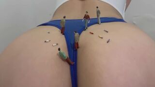 Giantess Pierina Goddess challenges her tinys to climb her butt, if succeed they will have a prize