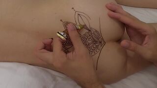 Draw mehendi on a tindergirl and then fuck her hard