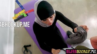 Arab hijab teen fucks personal trainer