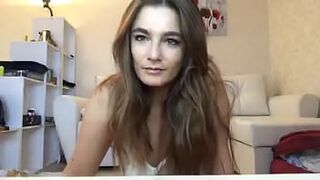 russian girl streaming on twitch dancing