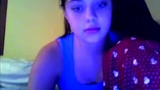 Young Webcam Girl Plays With Herself