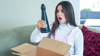 S2E1: The Pillow Humper