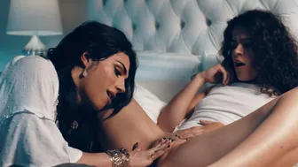 Cuddling porn video – Teen Babe Lets TS Stepmom Fuck Her Pussy
