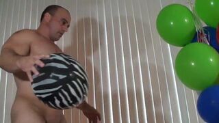 Tony Dinozzo pops balloons with his ass