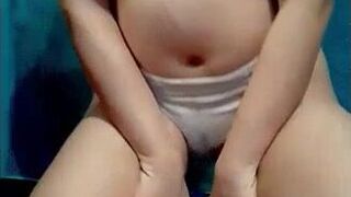 BABY MAKES A DISASTER ON HER PANTIES AND DECIDES TO PLAY BEFORE CLEANING