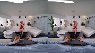 Juicy date with hot skinny blonde Kiara Cole VR Porn