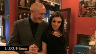 Luxure - Hard anal in the toilet of a cafe