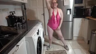 Faphouse - Wife with Big Tits Dancing in Swimsuit