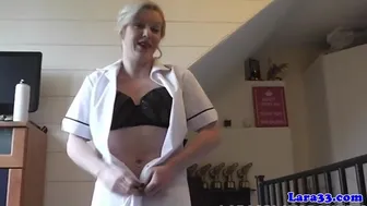 Laras Playground - Classy mature brit pussyrubbing stockings gal