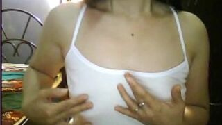 Philipina married show tits on cam when husband is not at home