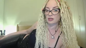 Faphouse - Beg Me to Take Your Money, Pay Pig!