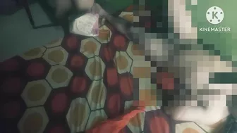 Үлкен мүшесі және дилдосы бар секс