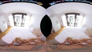 180 VR Porn - Late For Work with Missy Luv