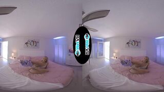 Hot Real Estate Agent Fucked In VR