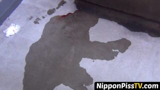 Genuine Japanese beginners recorded peeing all over town