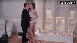 Ally Breelsen Enjoys Valentine's Day Sex After Oily Massage