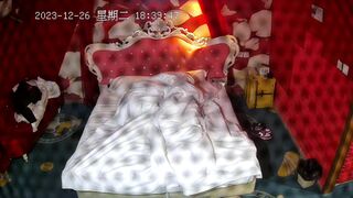 kcf9.com-2023..26，【酒店偷拍】，甜美气质极品女，每个动作都充满了优雅，男友艳福不浅晚饭都不吃了