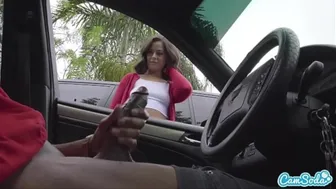 Camsoda - Flash De Polla! Linda Chica Me Hace Una Paja En Un Estacionamiento PúBlico DespuéS De Ver Mi Gran