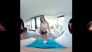 18yr Latin Teen 1st Porn Shoot - VR Experience