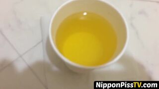 Unusual chick from Japan monitors the amount she can pee
