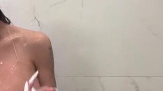 Desi Girl Mia Khalifa Comes Back to Porno