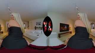 Big Tit Latin Model Kourtney Love VR Experience