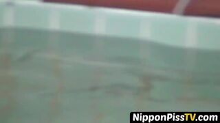 Bare Japanese chicks have bunch shower and pee in the jacuzzi