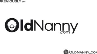 OLDNANNY Two old lesbians play with each other's labia