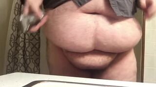 superchub ,pee and shave