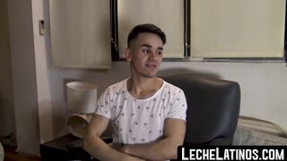 Straight Latino paid to pay a jock teen to eat cum