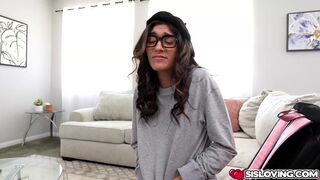 Aubry Babcock and handjob lesson from stepbro
