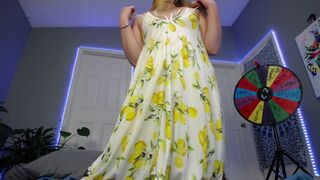 500 Ass Spanks In Lemon Dress