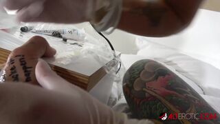 Mara Martinez fucks and tattoos Sascha