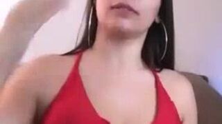 Sexy Latina Girl Shakes Her Ass