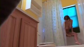 Stepdaughter 19 shaves pussy in shower (hidden cam)