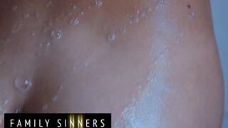 FAMILY SINNERS - Jake Adams Sniffs His Stepsis Aidra Fox's Panties While She Gives Him An Oral