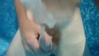 Amateur Twinks Masturbating Together