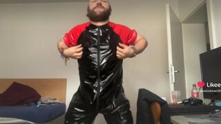 NudeSlave2024 dancing in Latex