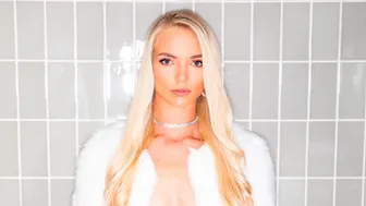 Tushy Raw - Leggy Blonde Lana Sharapova Gets Fucked In The Ass At Night