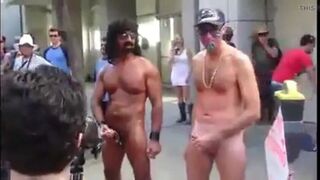 Public Masturbators: Outdoor Hunk Action