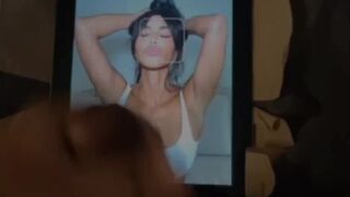 Kim Kardashian cum tribute