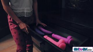 Best slumberparty is with a dildo up ass