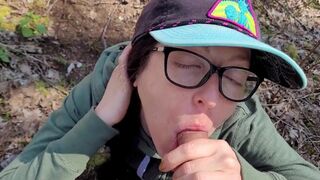 Hiking Babe Earns a Protein-Filled Treat